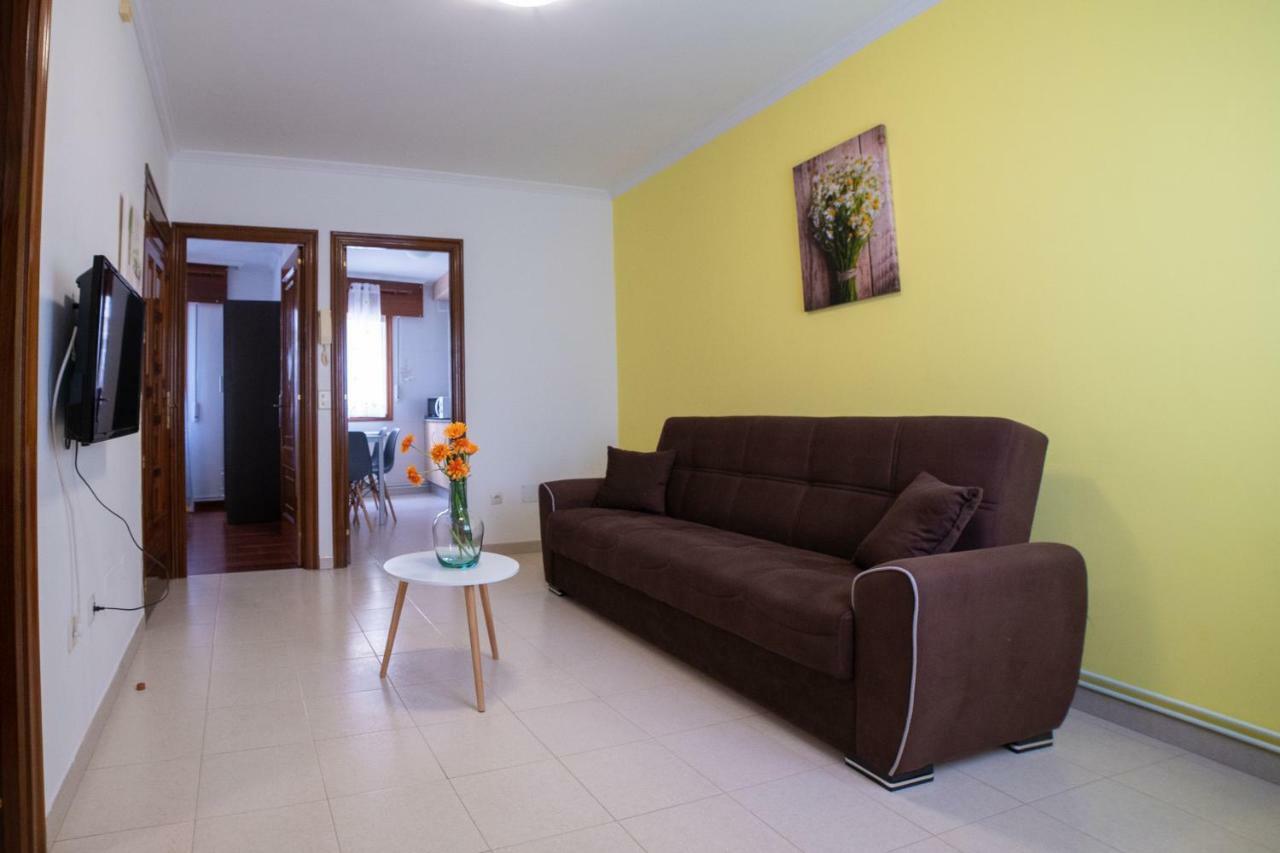 Apartamentos Enteros O Lagar Melide Exterior photo